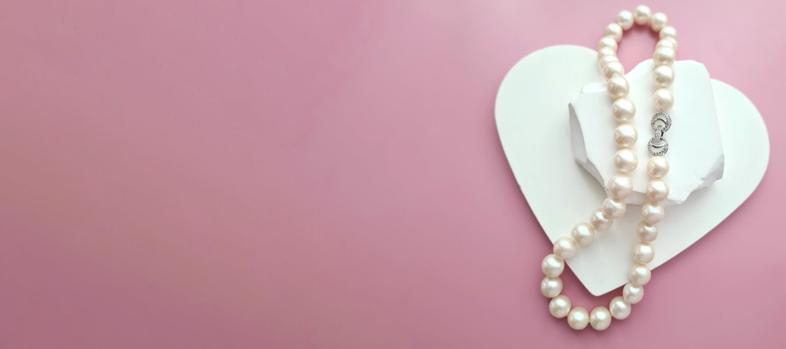 Why Pearl Jewelry is the Perfect Choice for Your Wedding Day