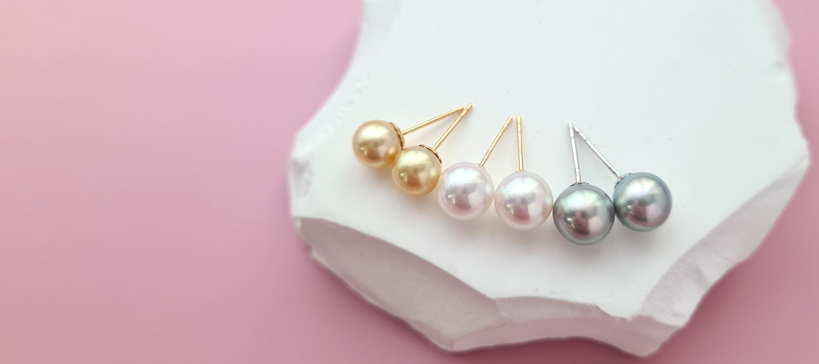 The 3 Shades of Akoya Pearls: White, Silver Blue, and Gold