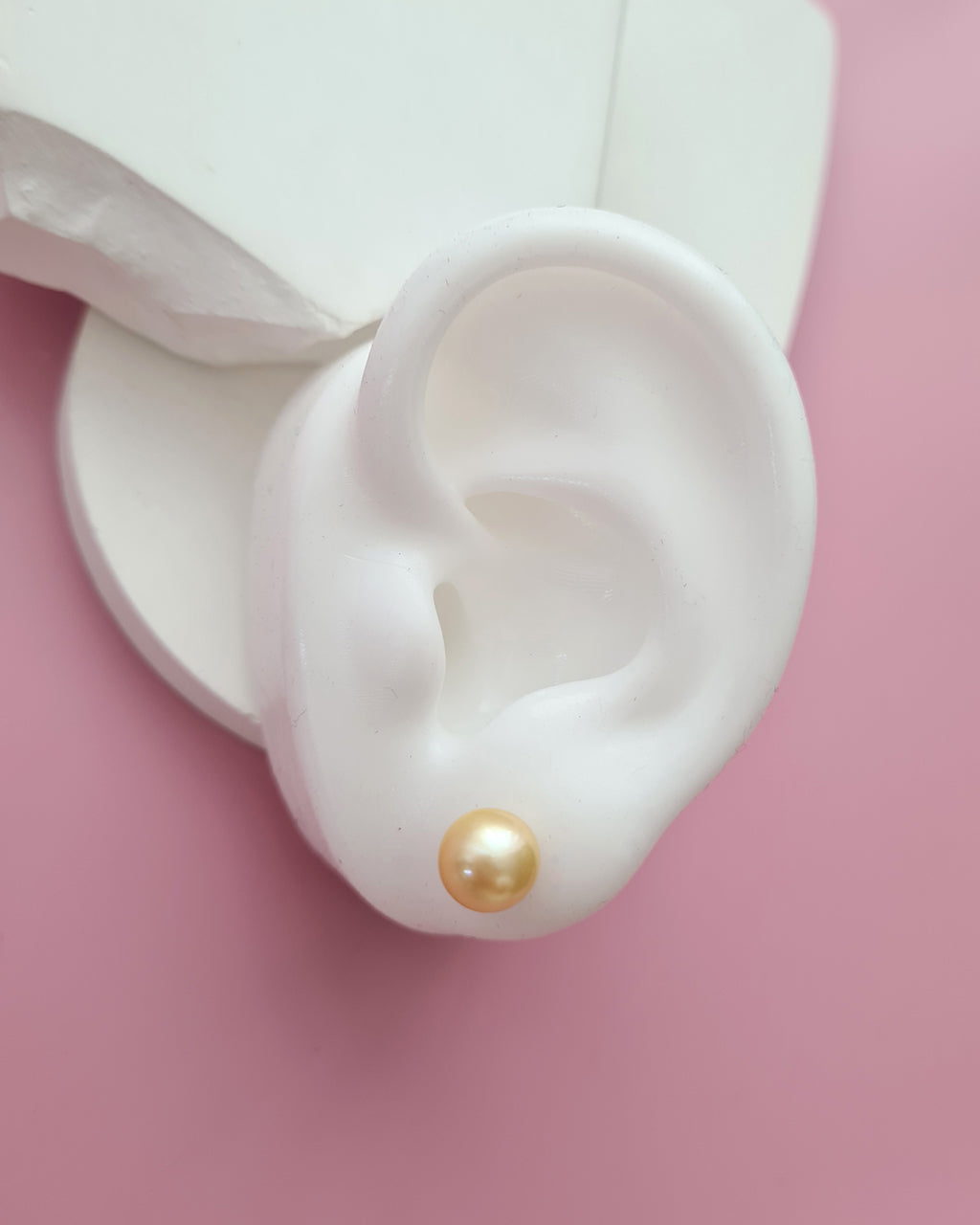 7.95mm Gold Akoya Sea Pearl 18K Gold Stud Earrings - Pearl Jewelry in Singapore