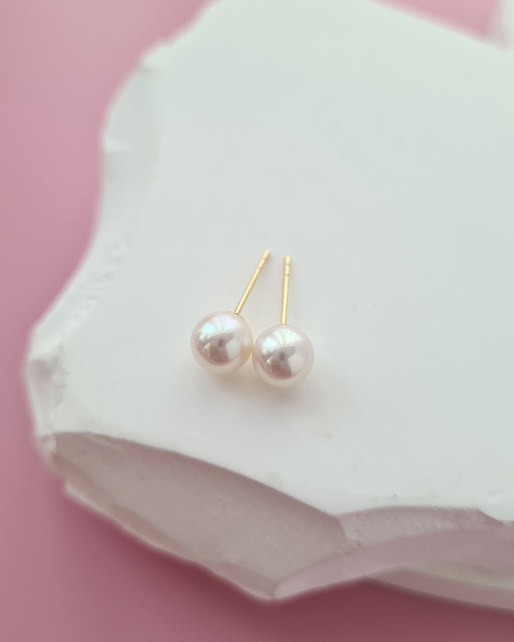 White Akoya Pearl 18K Gold Stud Earrings - 5mm to 5.5mm TEN-NYO