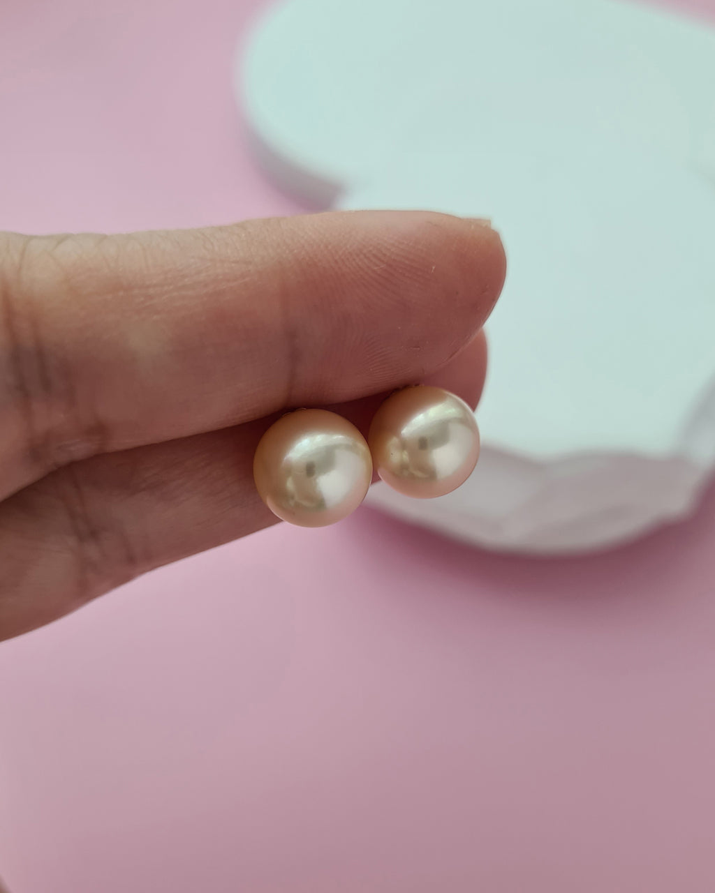 Natural Queen Gold Akoya Sea Pearl 18K Gold Stud Earrings - 8.5mm to 9mm, Pearl Jewelry in Singapore