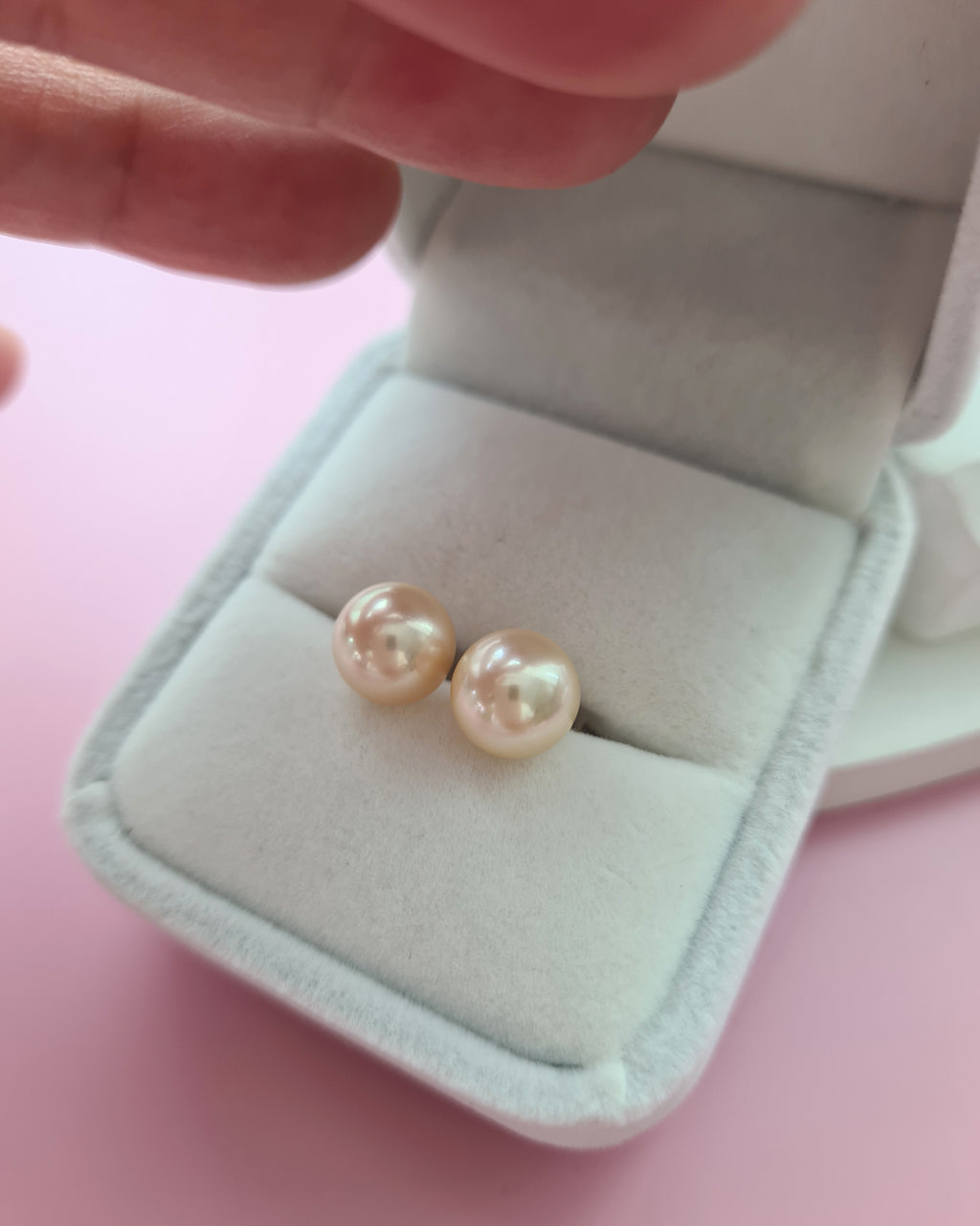 Natural Queen Gold Akoya Sea Pearl 18K Gold Stud Earrings - 8.5mm to 9mm, Pearl Jewelry in Singapore