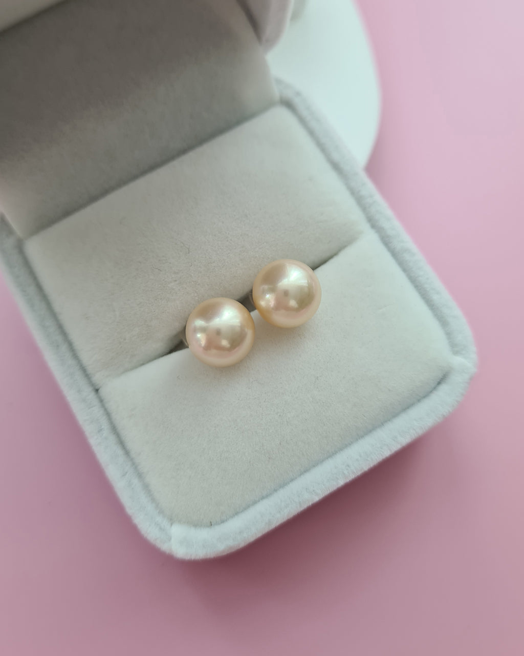 Natural Queen Gold Akoya Sea Pearl 18K Gold Stud Earrings - 8.5mm to 9mm, Pearl Jewelry in Singapore