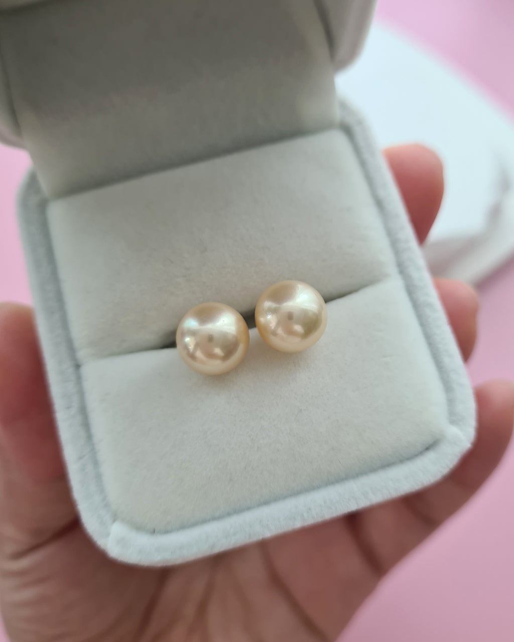 Natural Queen Gold Akoya Sea Pearl 18K Gold Stud Earrings - 8.5mm to 9mm, Pearl Jewelry in Singapore