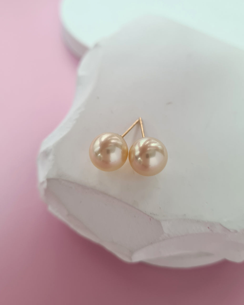 Natural Queen Gold Akoya Sea Pearl 18K Gold Stud Earrings - 8.5mm to 9mm, Pearl Jewelry in Singapore
