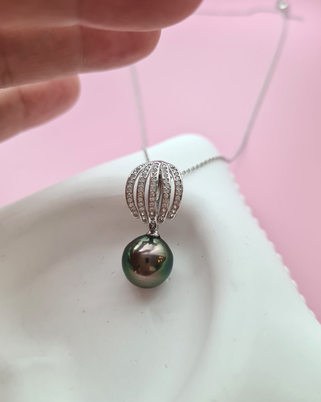 11mm Peacock Green Pink Tahitian Pearl Pendant Necklace with Detachable Clasp