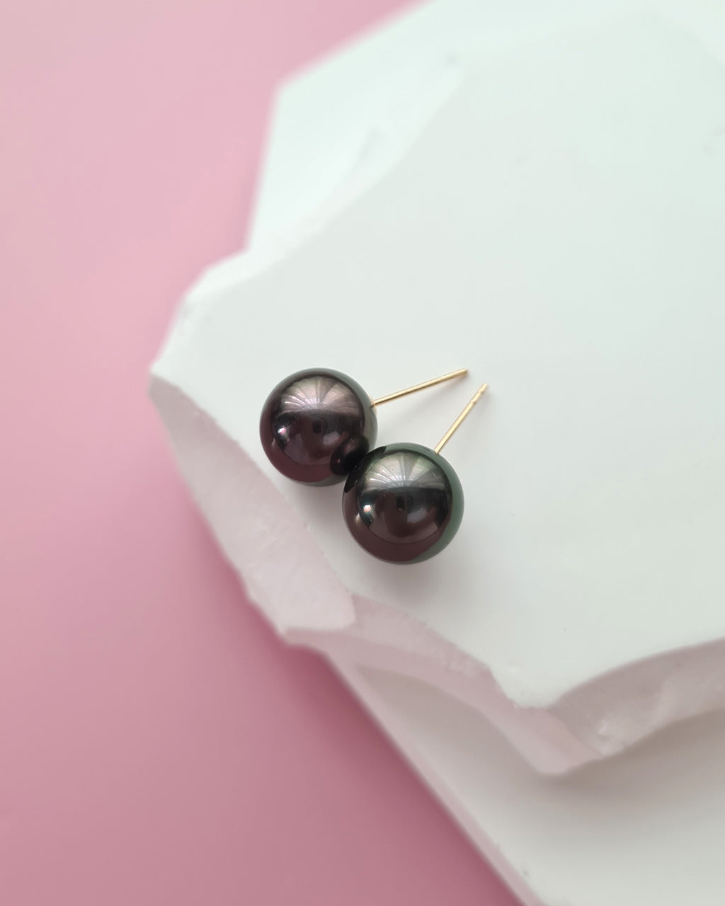 Tahitian Pearl 18K Gold Stud Earrings - 9.8mm+