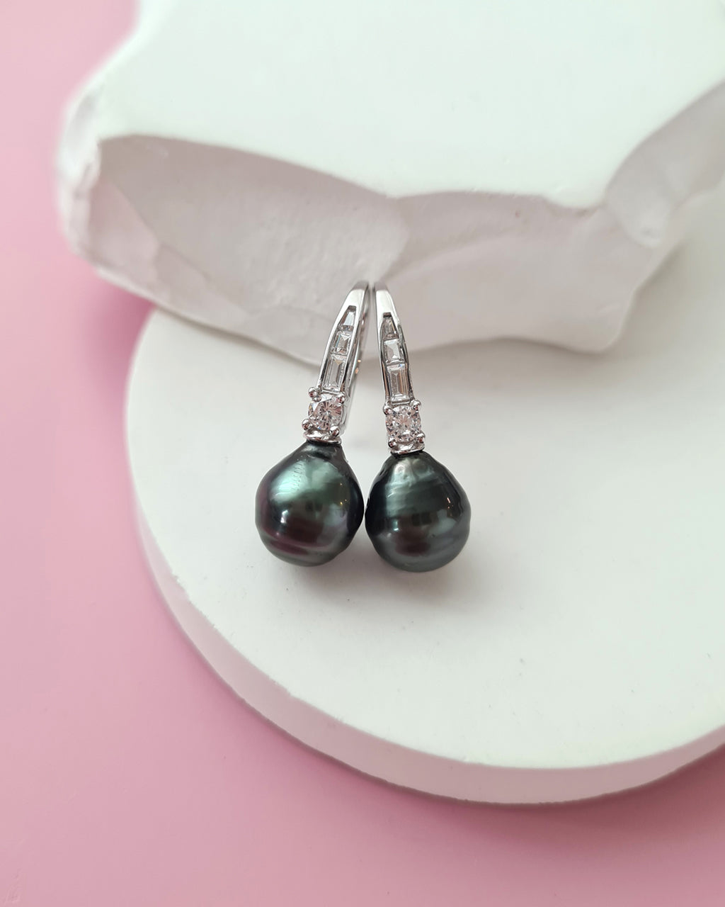 Tahitian Pearl Earrings - Simple and Refined