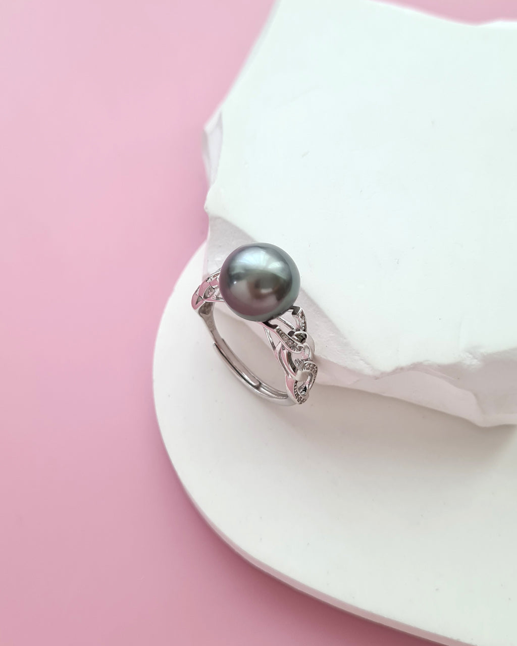 Tahitian Pearl Ring, Modern Pearl Jewelry in Singapore
