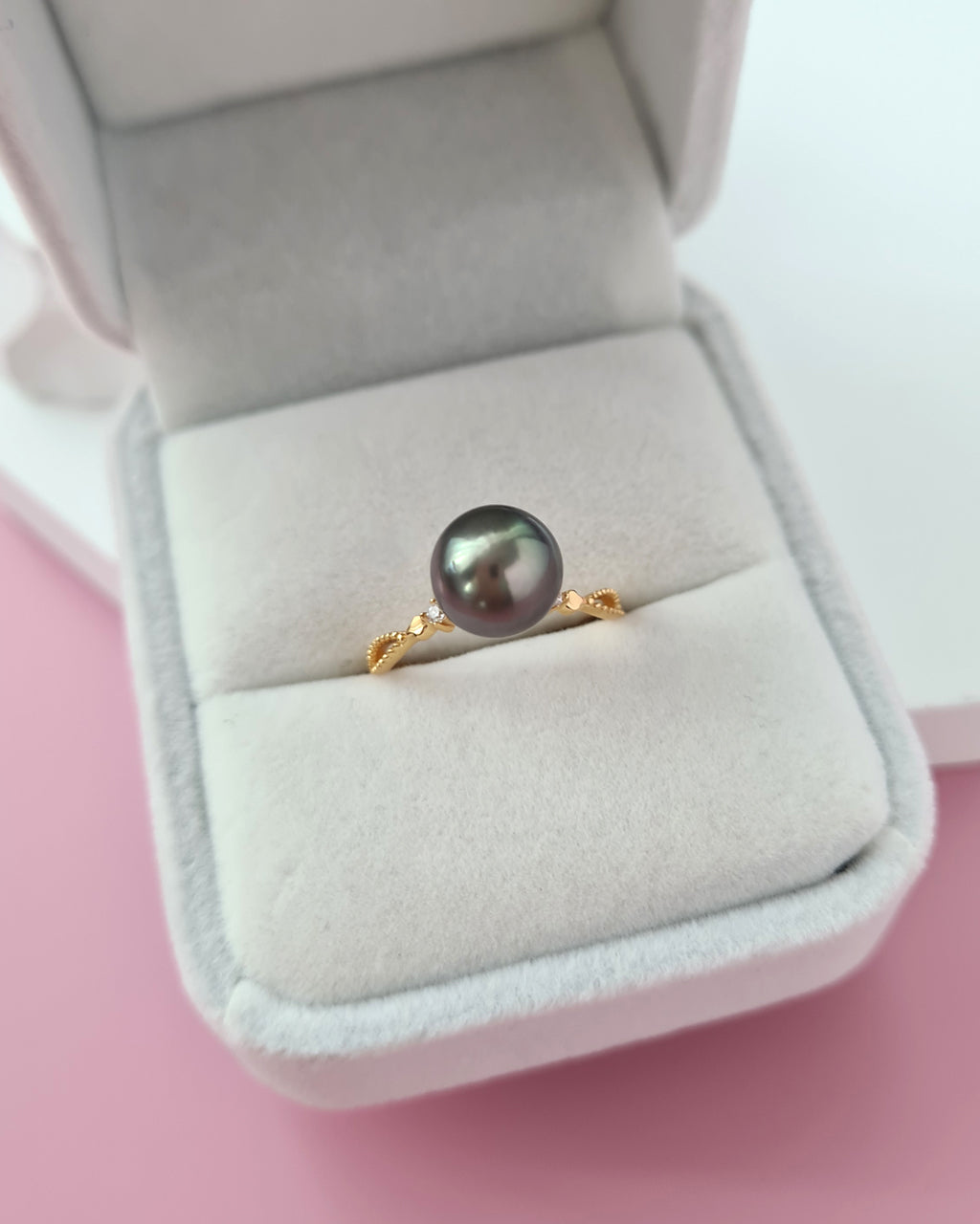 Simple Green Tahitian Pearl Ring
