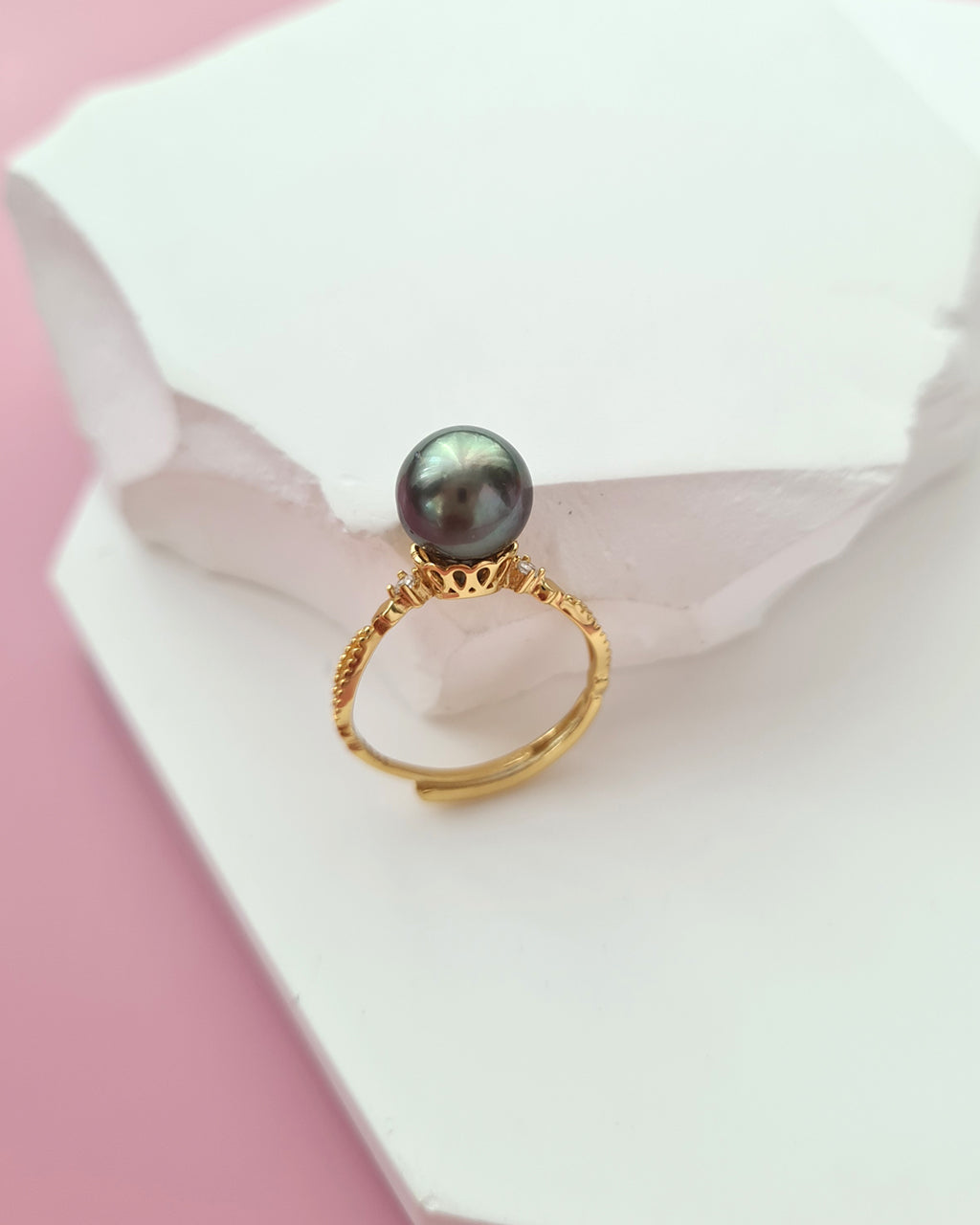 Simple Green Tahitian Pearl Ring