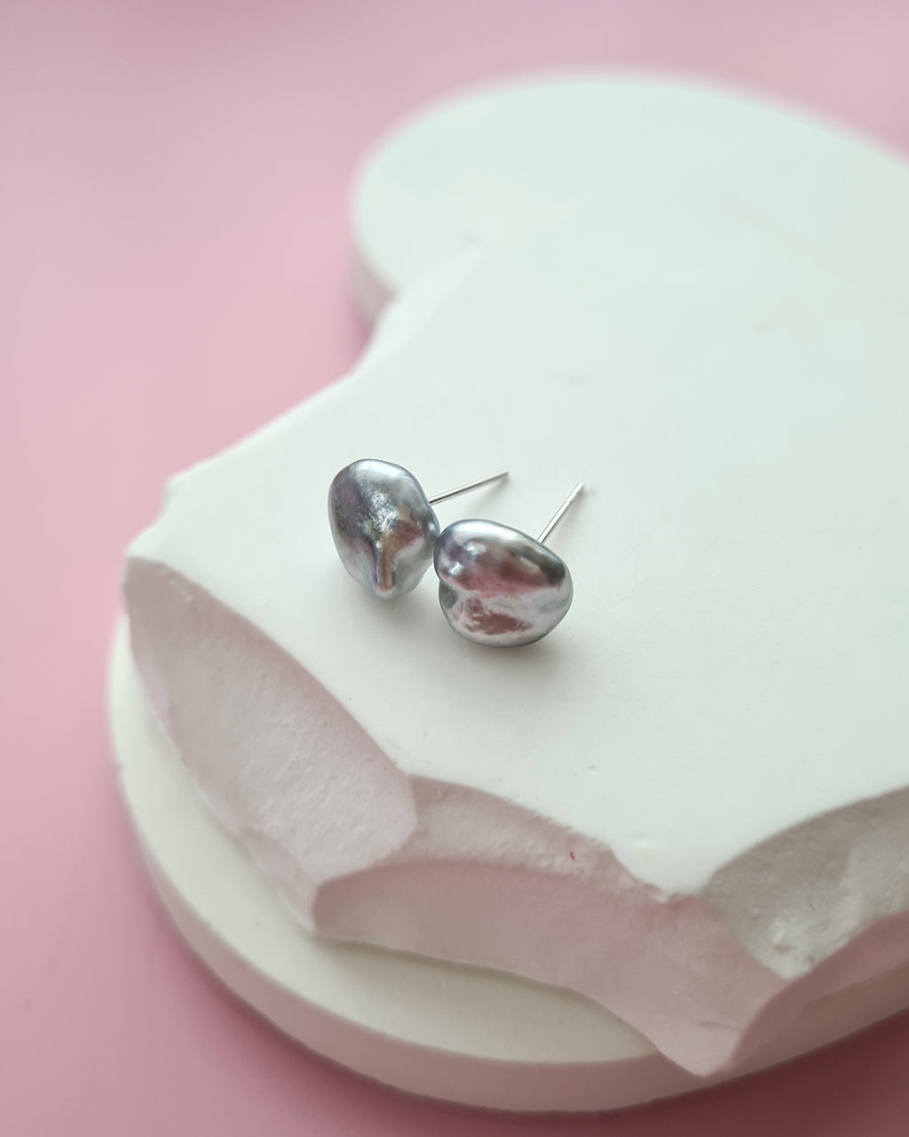 Tahitian Keshi Pearl Stud Earrings - 18k Gold Pearl Jewelry in Singapore