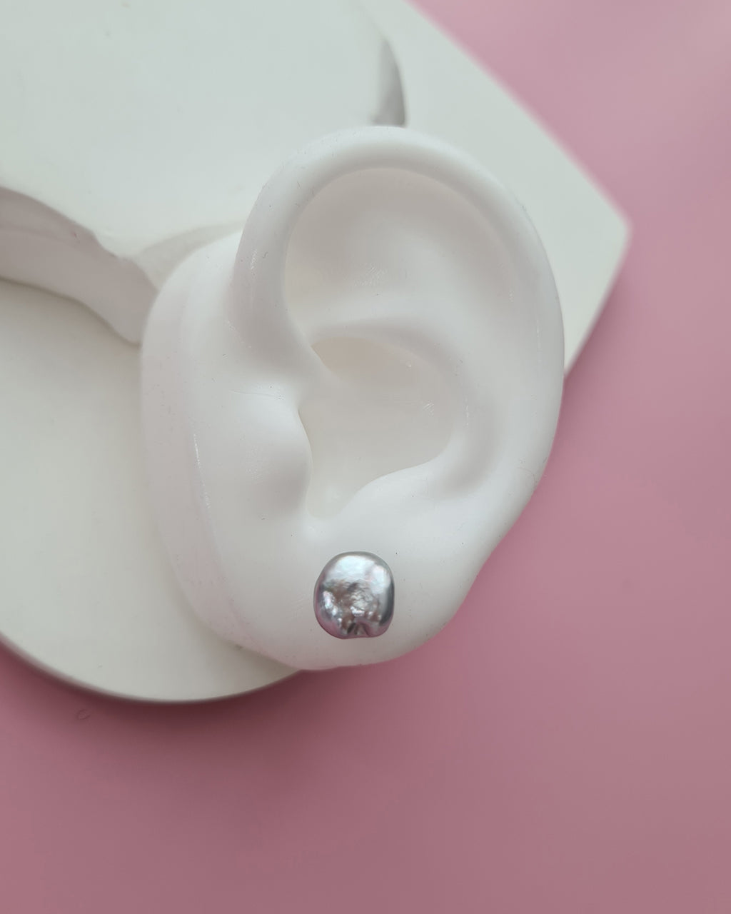 Tahitian Keshi Pearl Stud Earrings - 18k Gold Pearl Jewelry in Singapore