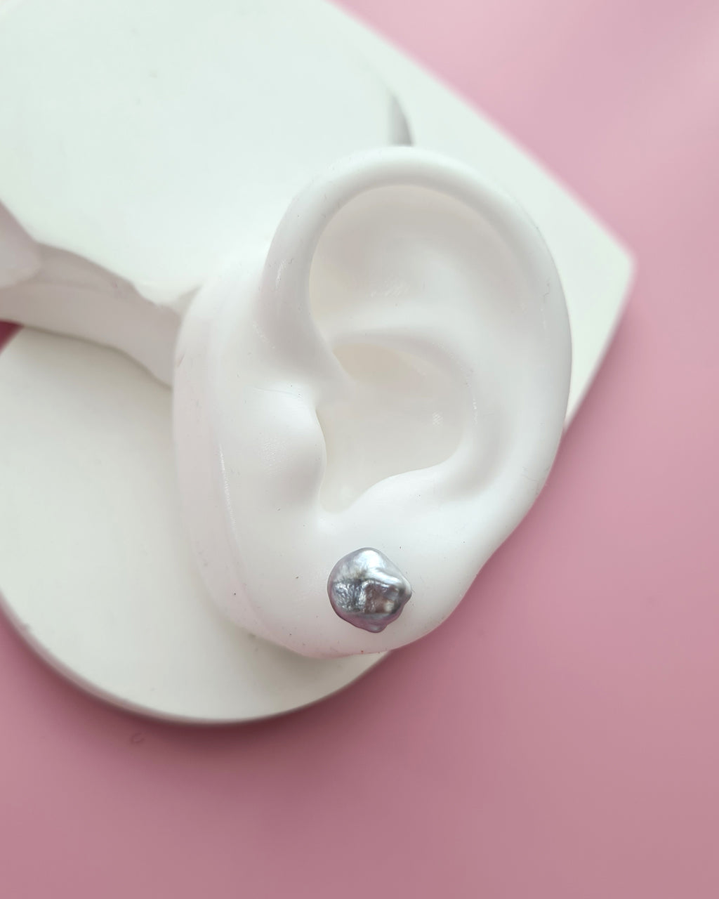 Tahitian Keshi Pearl Stud Earrings - 18k Gold Pearl Jewelry in Singapore