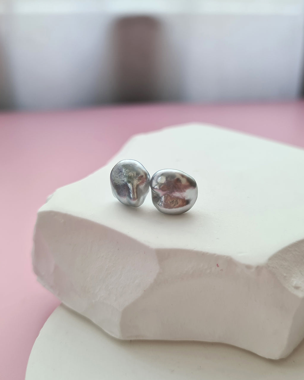 Tahitian Keshi Pearl Stud Earrings - 18k Gold Pearl Jewelry in Singapore