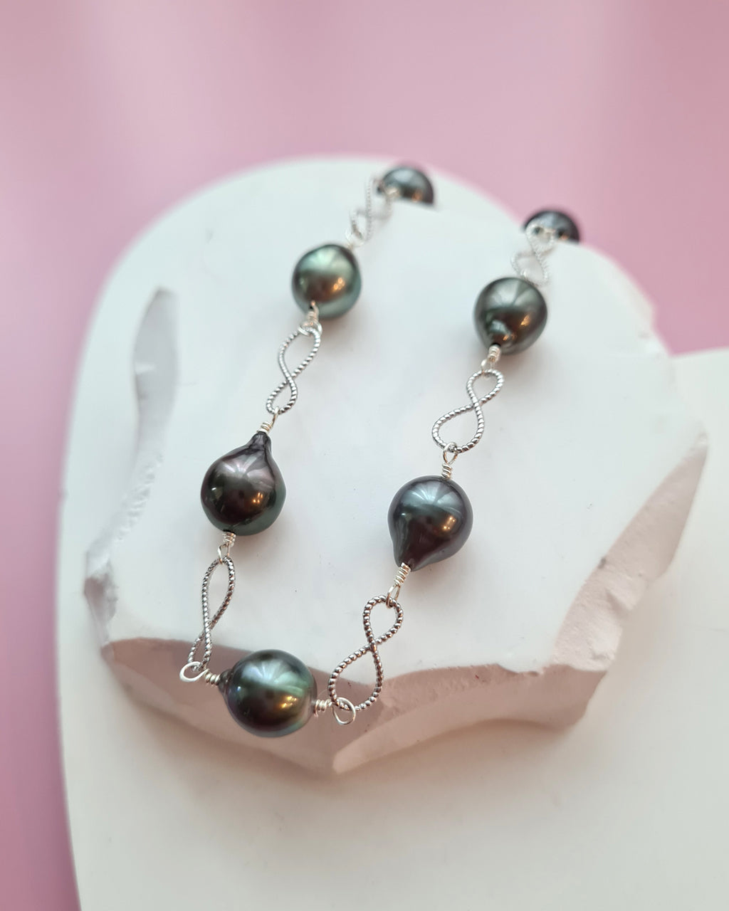 Tahitian Pearl Bracelet with Infinity Chain