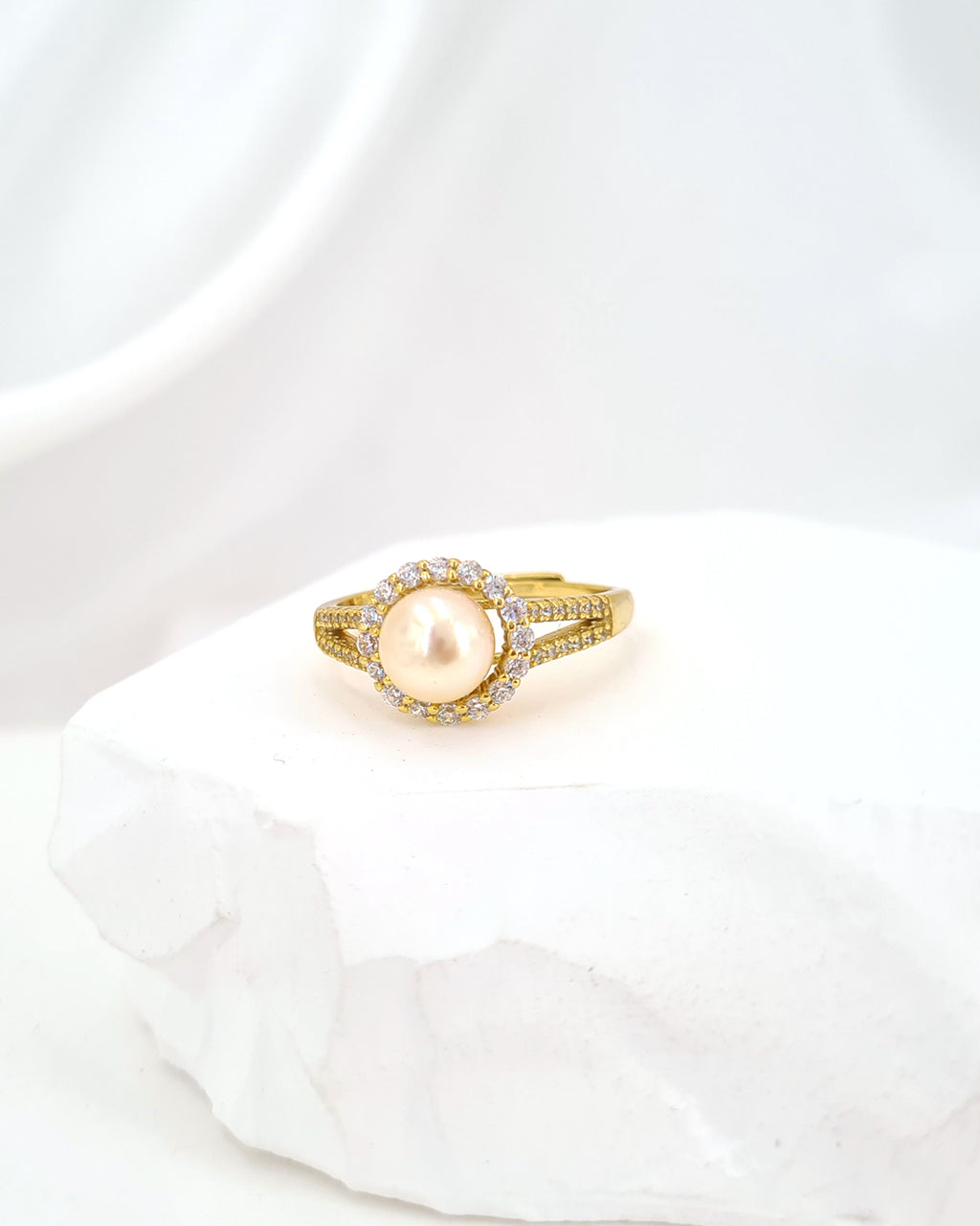 Akoya Pearl Halo Ring - Gold Queen Champagne Akoya Pearl
