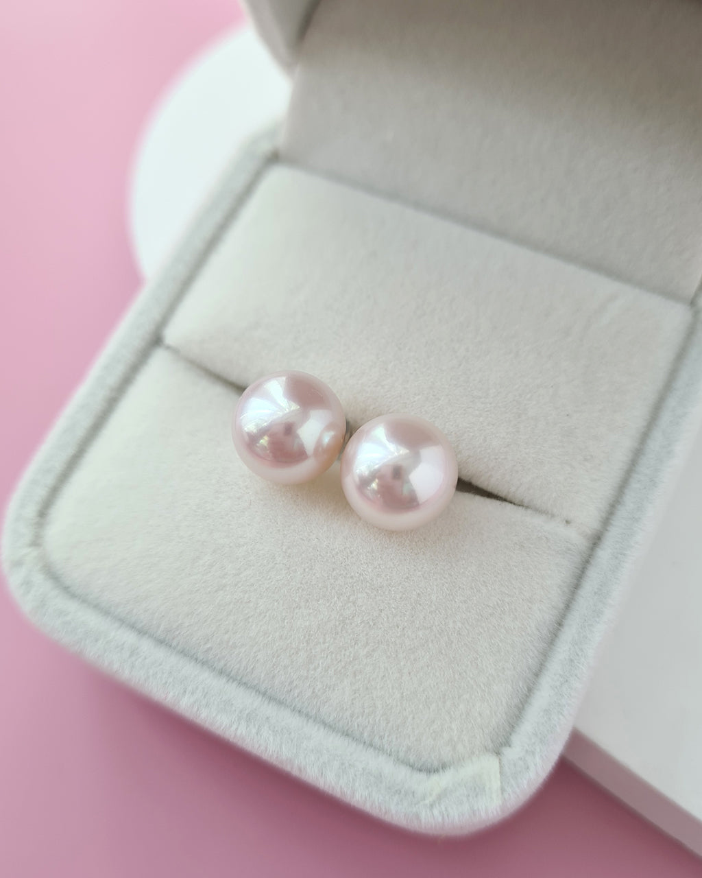 White Akoya Pearl 18K Gold Stud Earrings - 9mm to 9.5mm TEN-NYO