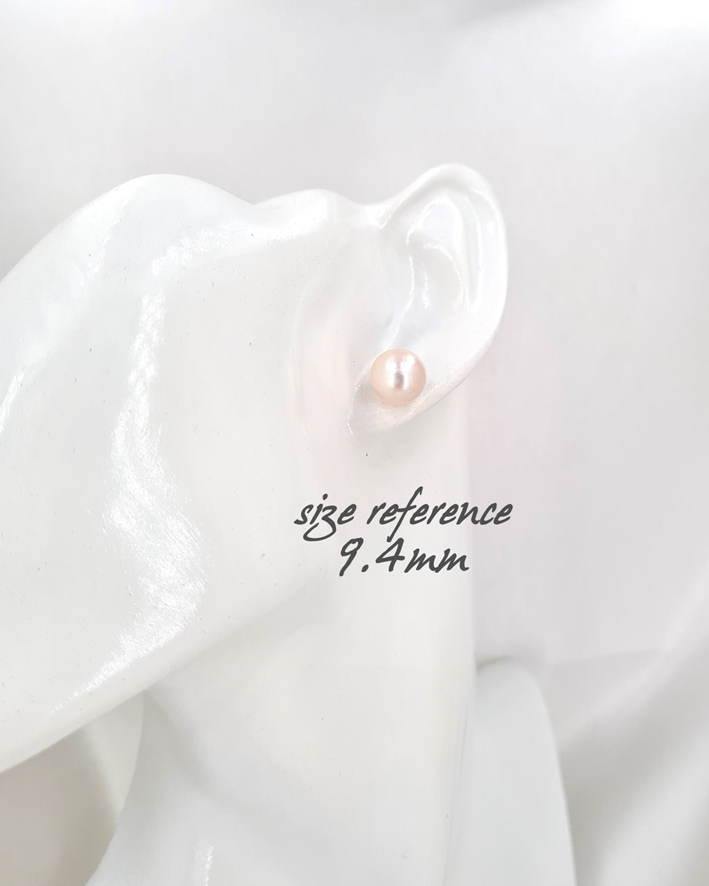 White Akoya Pearl 18K Gold Stud Earrings - 9mm to 9.5mm TEN-NYO