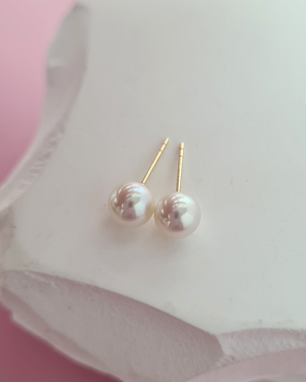 White Akoya Pearl 18K Gold Stud Earrings - 5mm to 5.5mm TEN-NYO