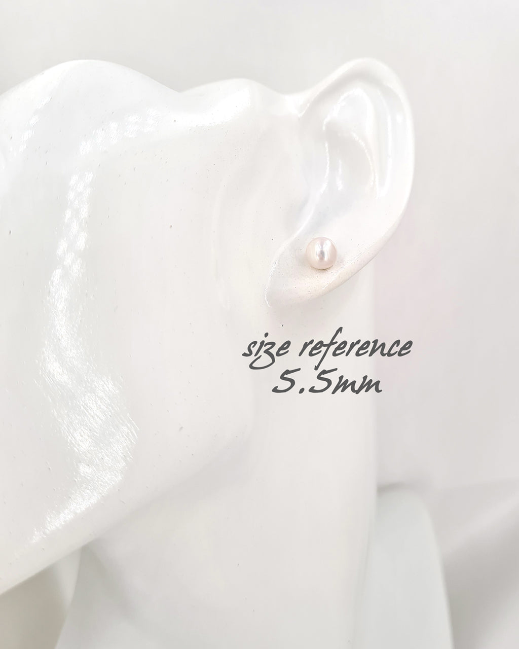 White Akoya Pearl 18K Gold Stud Earrings - 5mm to 5.5mm TEN-NYO