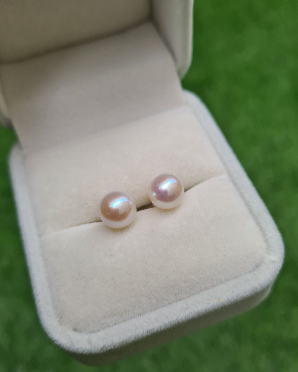 White Akoya Pearl 18K Gold Stud Earrings - 7.5mm to 8mm TEN-NYO