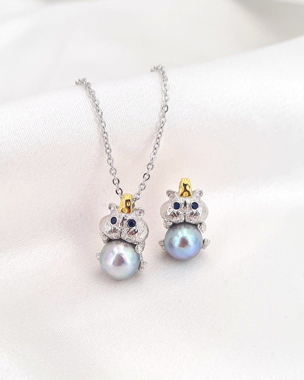 Akoya Pearl and Tahitian Pearl Cute Hamster Necklace | Modern Chic Sea Pearl Jewelry | Singapore
