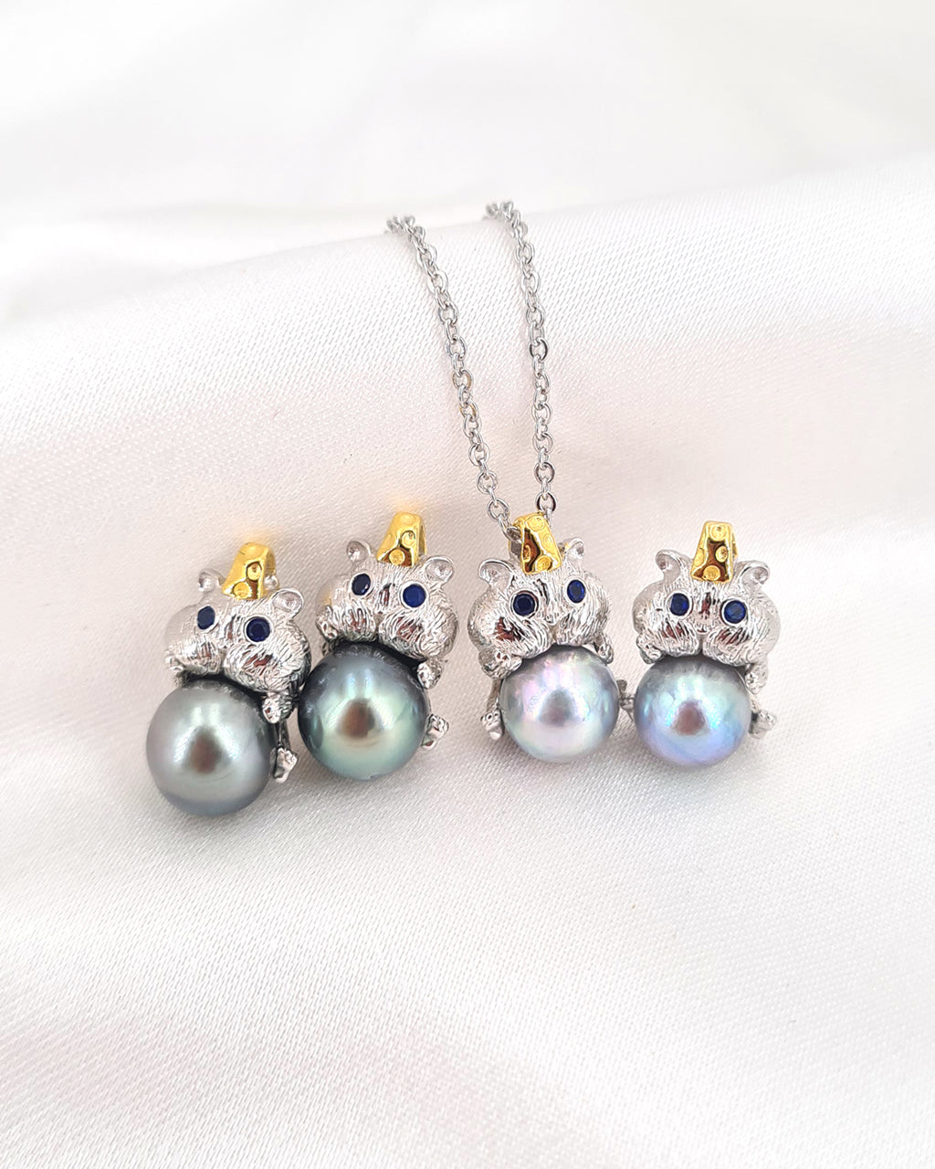 Akoya Pearl and Tahitian Pearl Cute Hamster Necklace | Modern Chic Sea Pearl Jewelry | Singapore