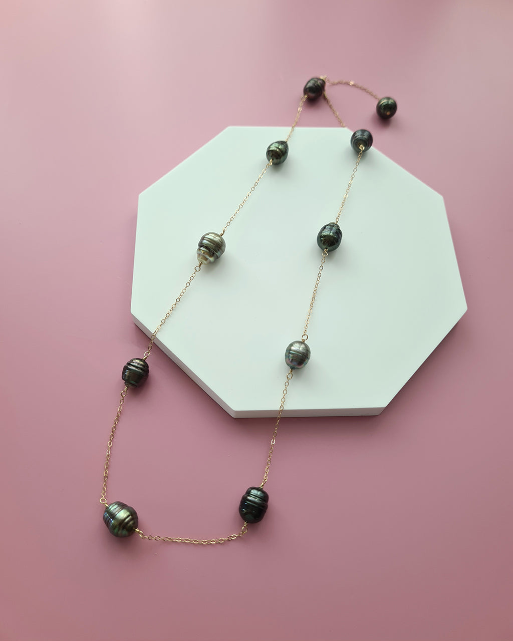 Tahitian Pearl Floating Pearl Necklace, Handcraft Luxury for Modern Women