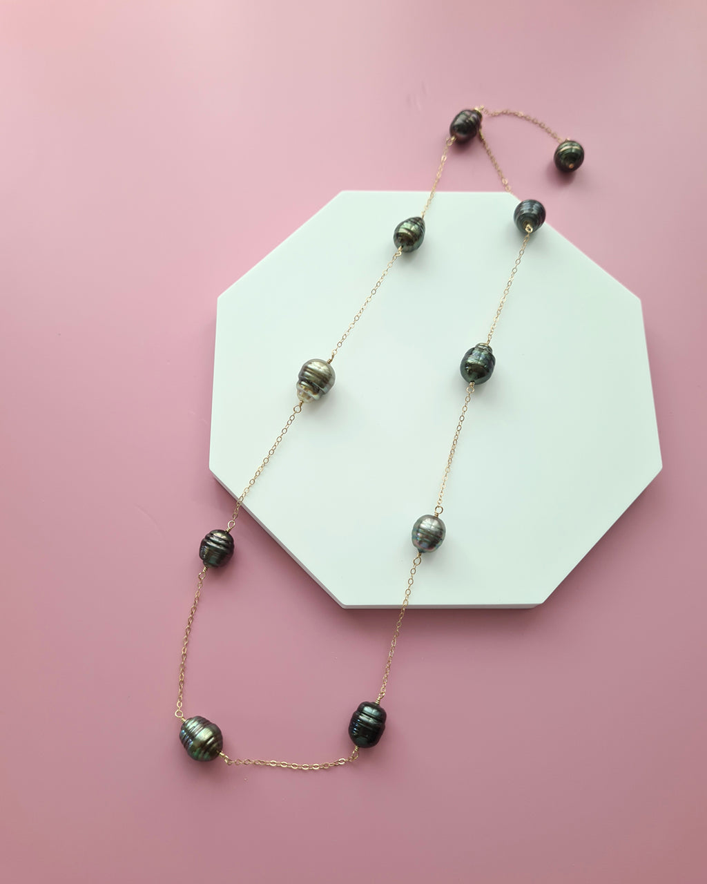 Tahitian Pearl Floating Pearl Necklace, Handcraft Luxury for Modern Women