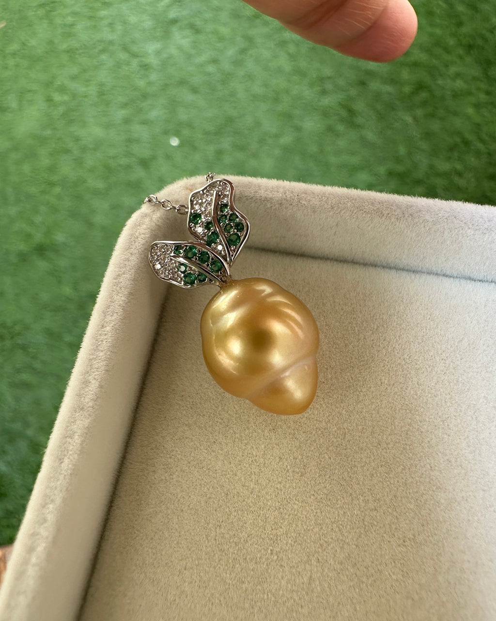 South Sea Pearl Necklace -  Cute Carrot South Sea Peal Pendant Vegetable Necklace