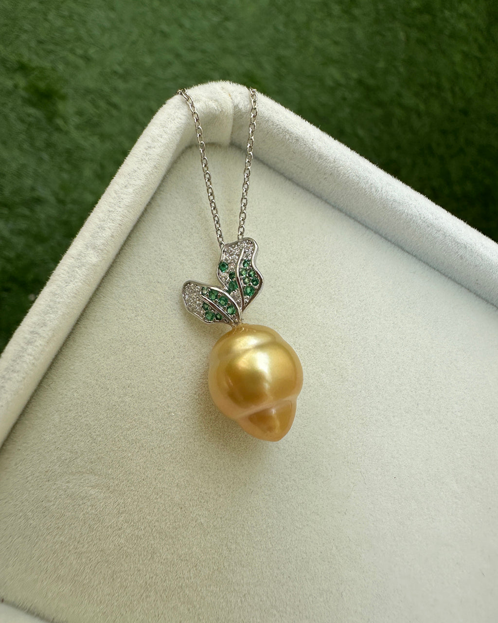 South Sea Pearl Necklace -  Cute Carrot South Sea Peal Pendant Vegetable Necklace