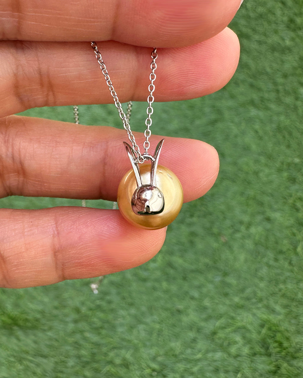 Cute South Sea Pearl Necklace Rabbit Gold Pearl Pendant Necklace