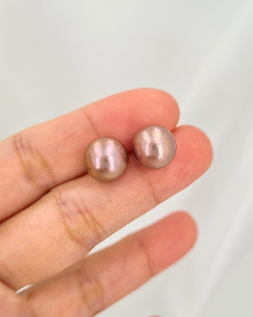 Pearl Earrings, Edison Pearl Stud Earrings - 18K Rose Gold Pinkish Purple with Golden Sheen