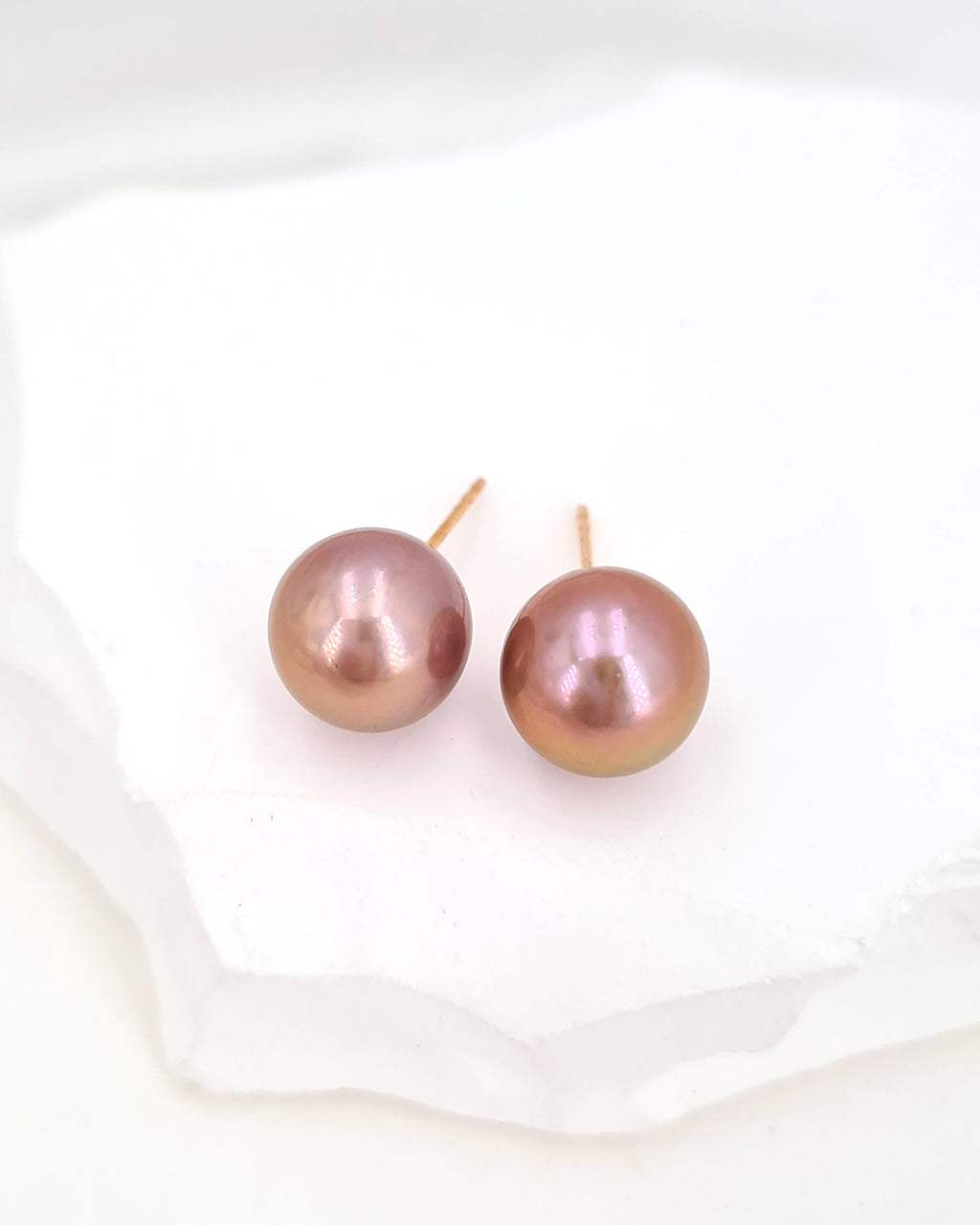 Edison Pearl Stud Earrings - 18K Rose Gold Pinkish Purple with Golden Sheen