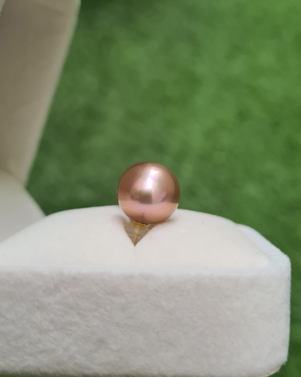Big Round Purple Edison Pearl 18k Gold Stud Earrings | 11mm - 12mm