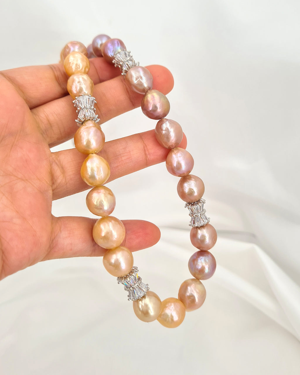 Graduated freshwater pearl necklace sale