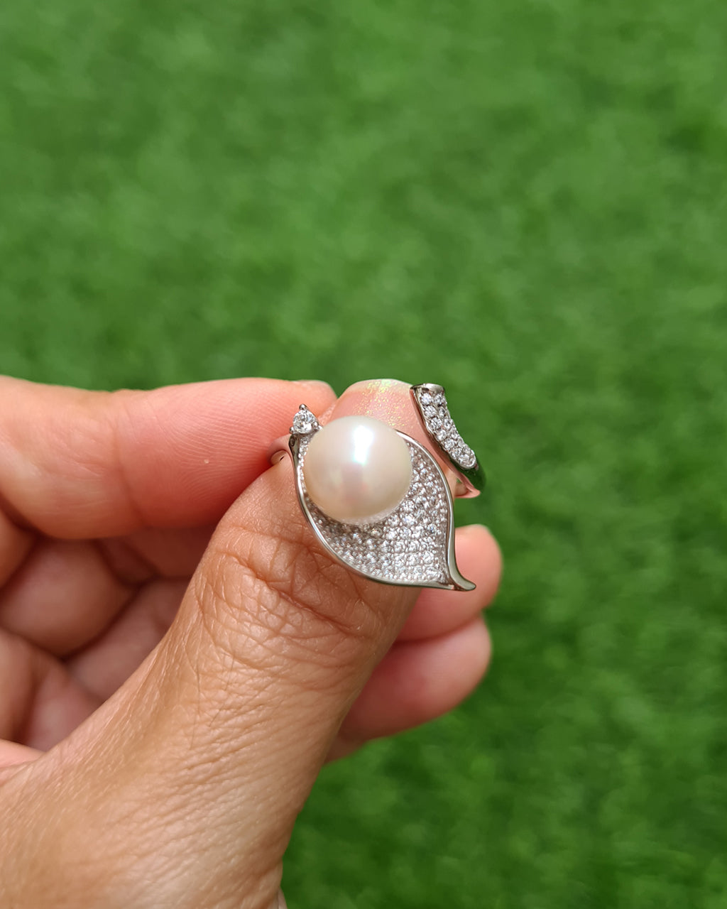 Calla lily pearl ring cheap