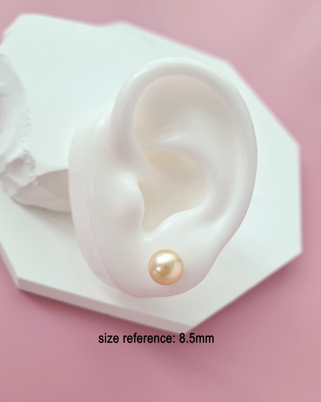 8.5mm Gold Akoya Sea Pearl 18K Gold Stud Earrings, Modern Pearl Jewelry