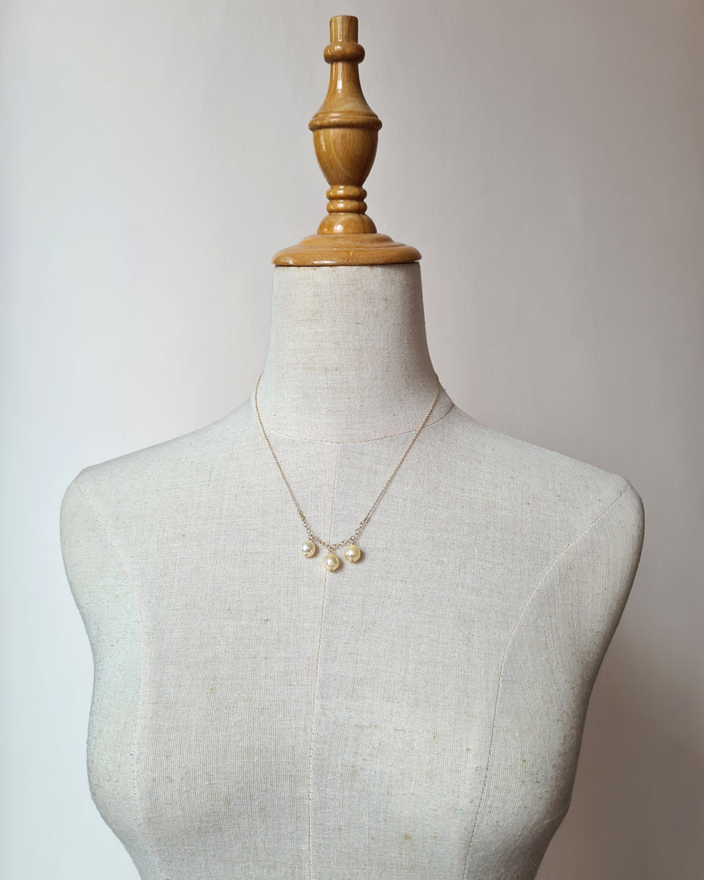 Queen Gold Akoya Pearl Trio Necklace - 8mm in 14k Gold Filled