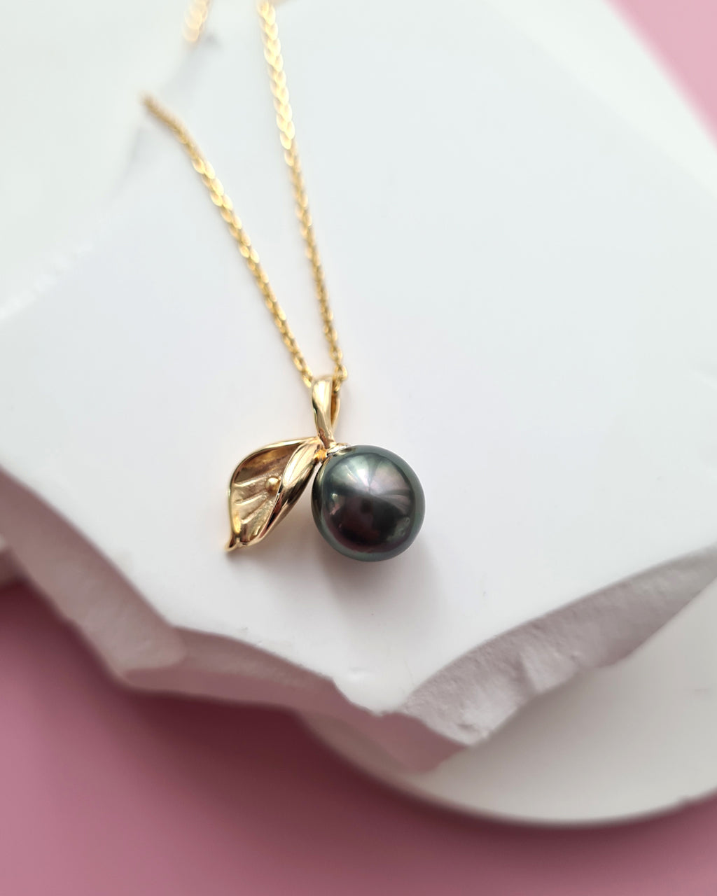 Golden Leaf Tahitian Pearl Pendant Necklace Cute Pearl Jewelry in Singapore