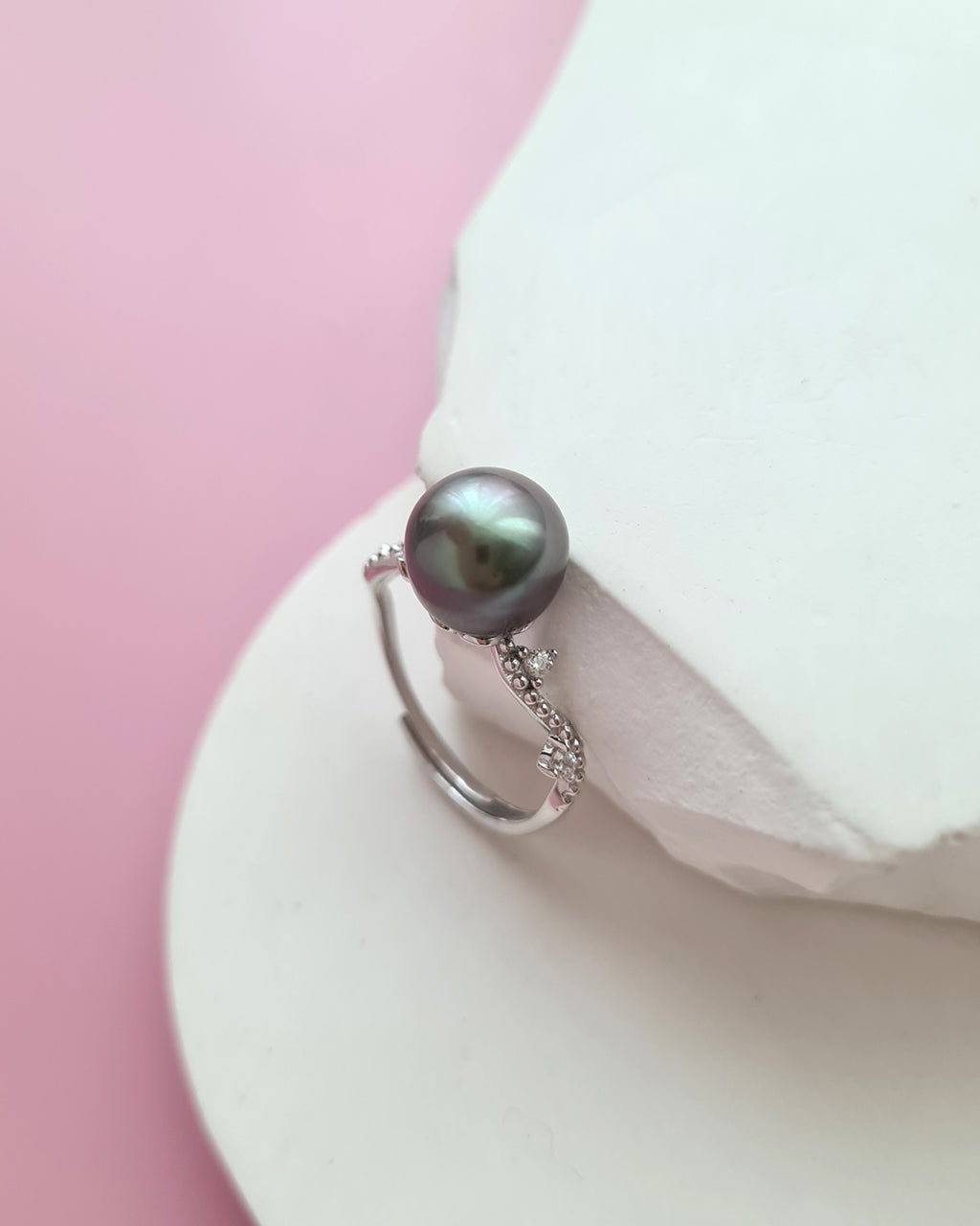 Tahitian Pearl Ring, modern Pearl Jewelry in Singapore