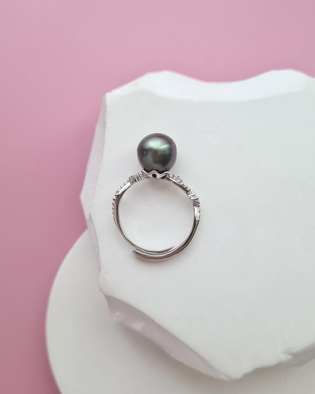 Tahitian Pearl Ring, modern Pearl Jewelry in Singapore