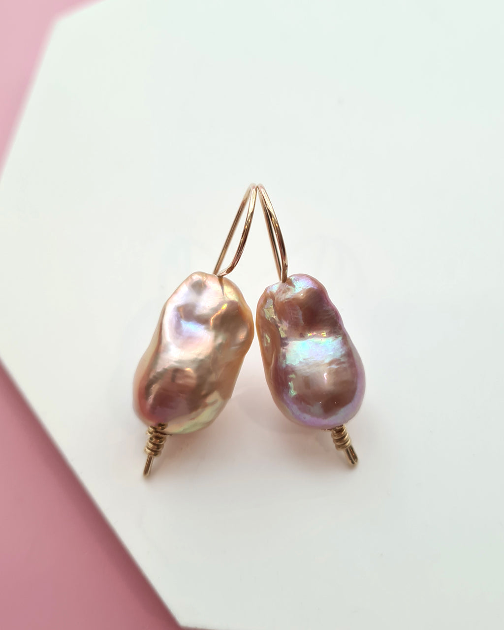 Metallic Purple Peach Baroque Pearl Earrings - Minimalist in Gold