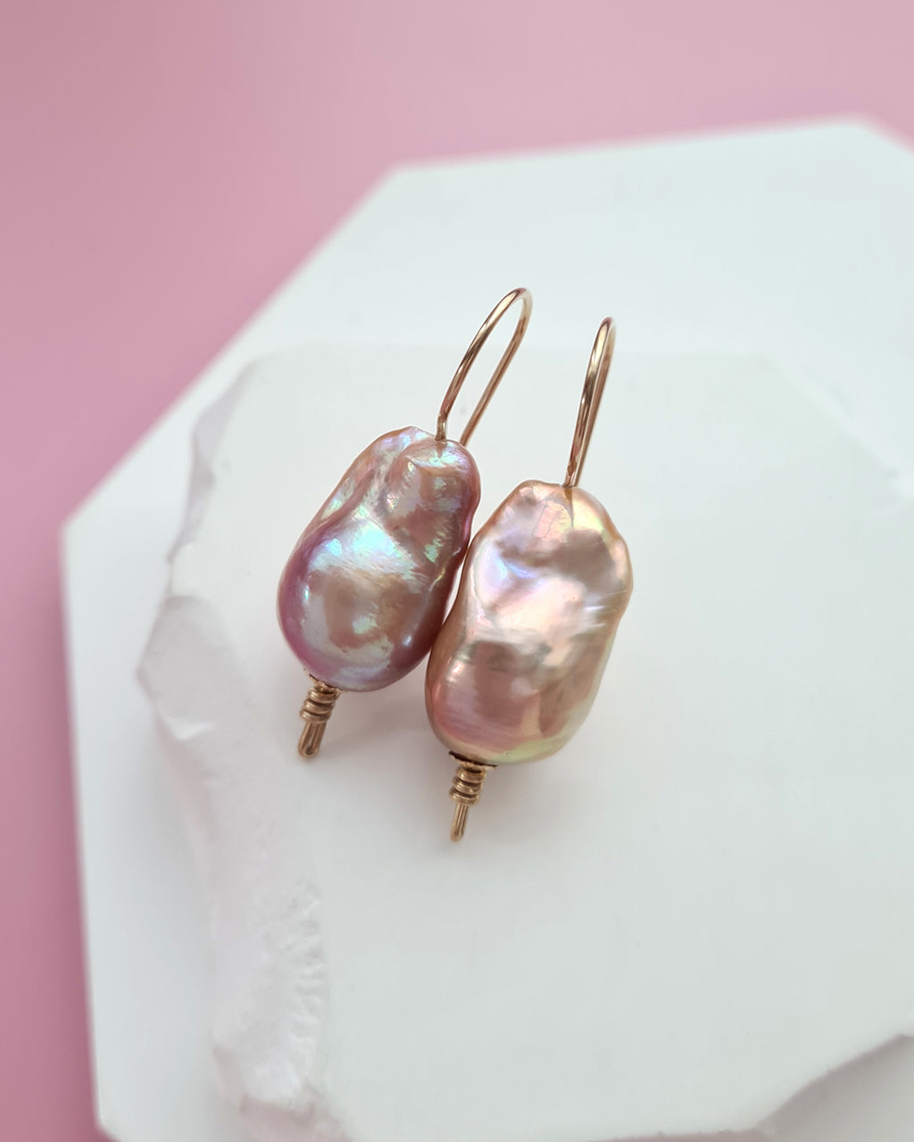 Metallic Purple Peach Baroque Pearl Earrings - Minimalist in Gold