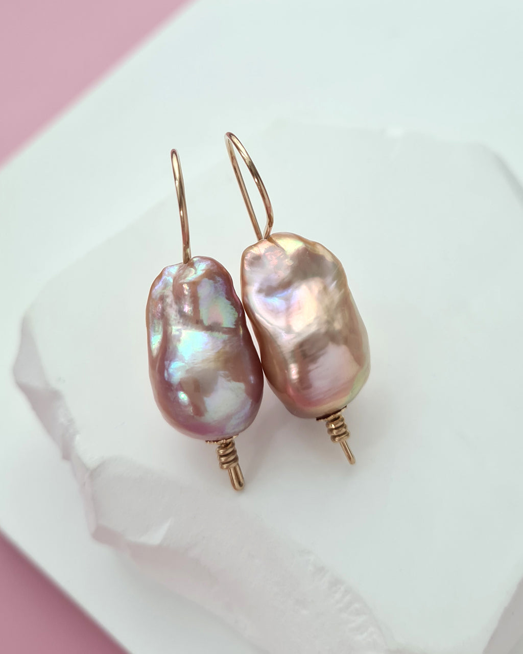 Metallic Purple Peach Baroque Pearl Earrings - Minimalist in Gold