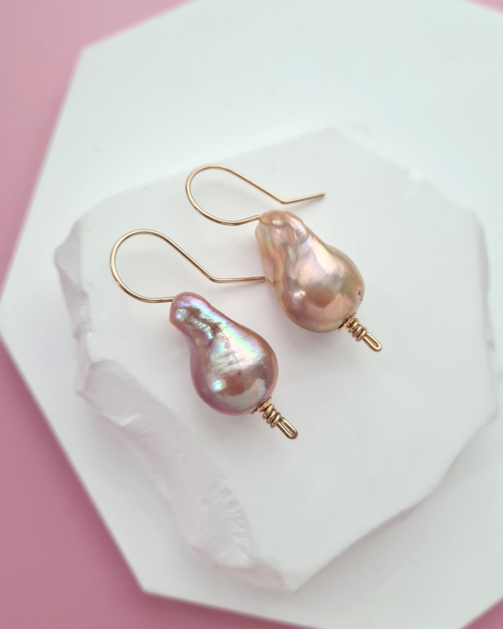 Metallic Purple Peach Baroque Pearl Earrings - Minimalist in Gold