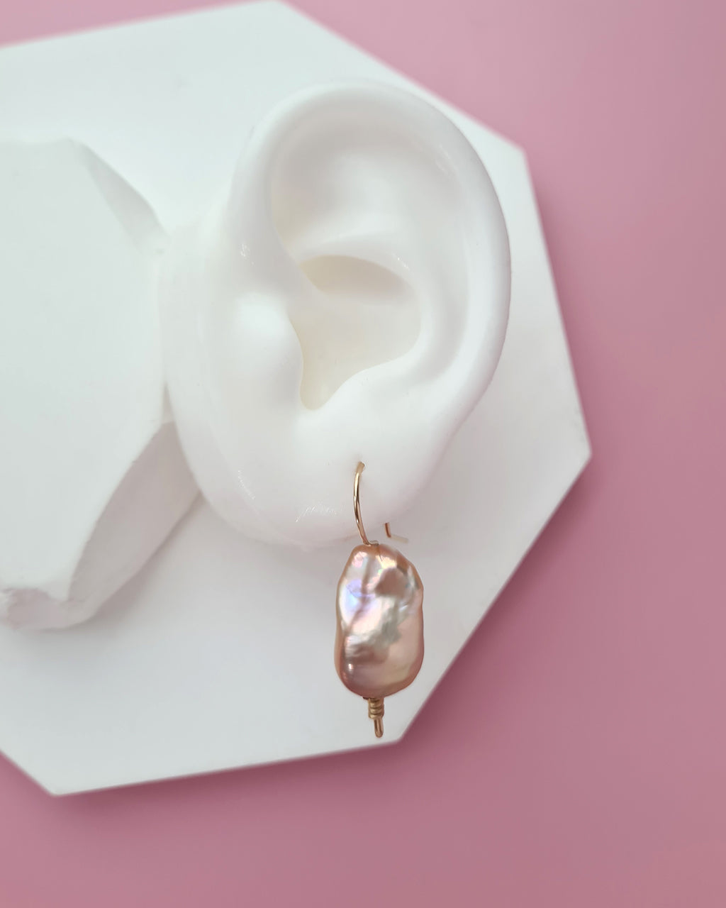 Metallic Purple Peach Baroque Pearl Earrings - Minimalist in Gold