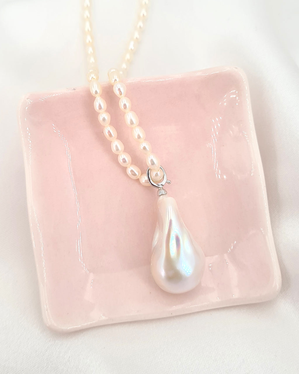Detachable necklace clasp discount