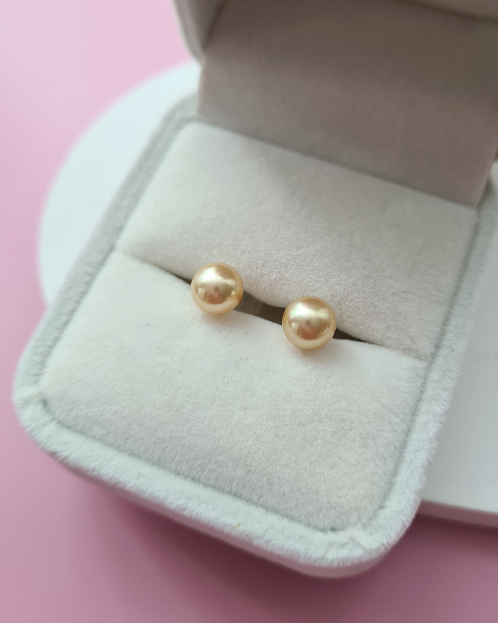 Natural Queen Gold Akoya Sea Pearl 18K Gold Stud Earrings - 6.5mm to 7mm